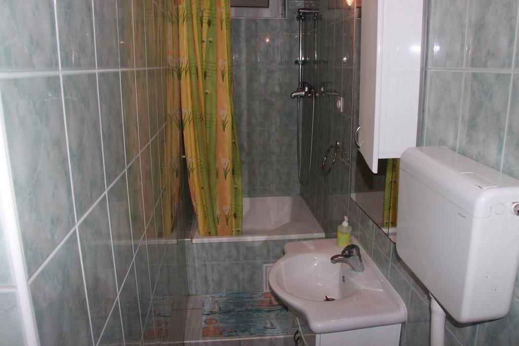ספליט Guest House With Garden - Zuvan מראה חיצוני תמונה