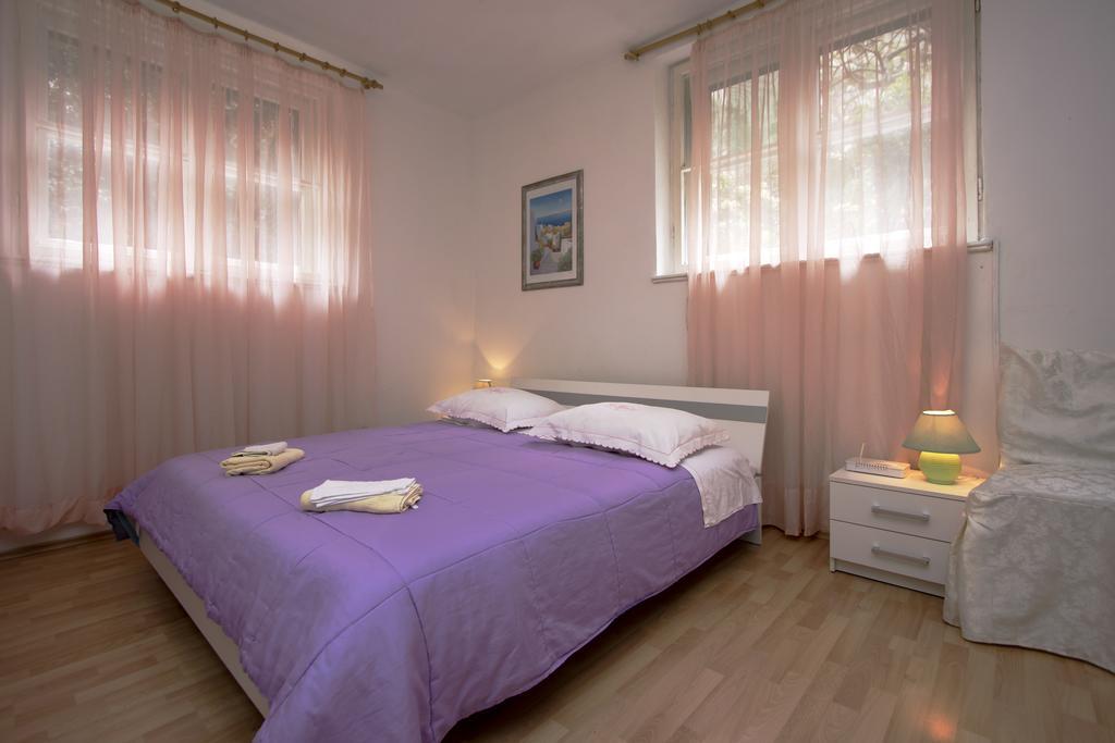 ספליט Guest House With Garden - Zuvan מראה חיצוני תמונה