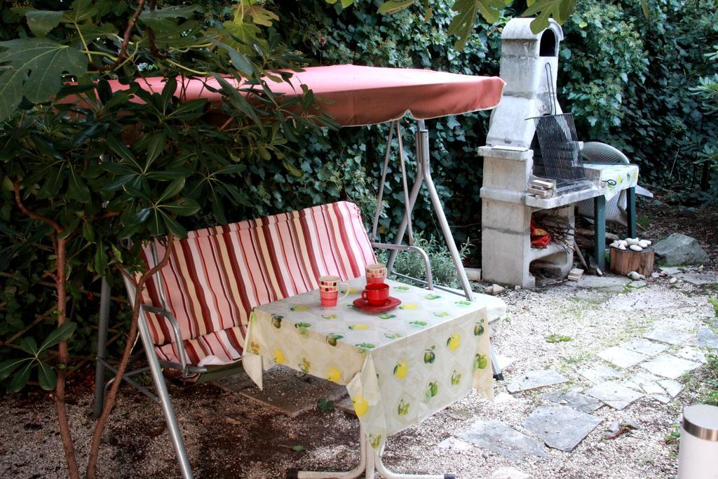 ספליט Guest House With Garden - Zuvan מראה חיצוני תמונה