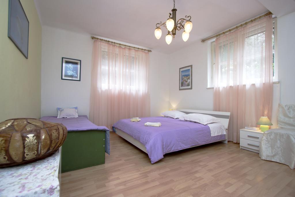 ספליט Guest House With Garden - Zuvan מראה חיצוני תמונה