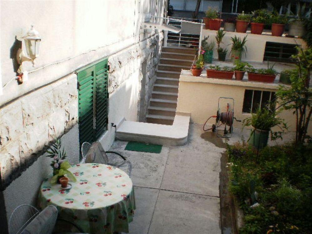ספליט Guest House With Garden - Zuvan מראה חיצוני תמונה