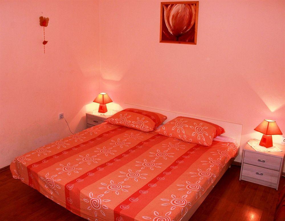 ספליט Guest House With Garden - Zuvan מראה חיצוני תמונה