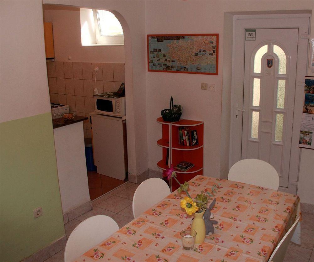 ספליט Guest House With Garden - Zuvan מראה חיצוני תמונה