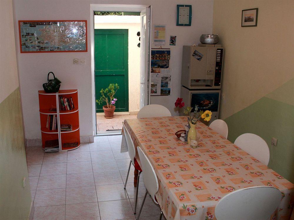 ספליט Guest House With Garden - Zuvan מראה חיצוני תמונה