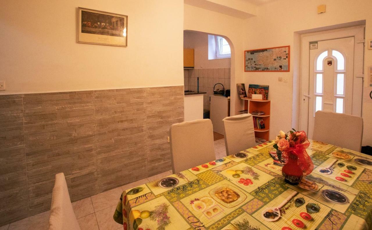 ספליט Guest House With Garden - Zuvan מראה חיצוני תמונה