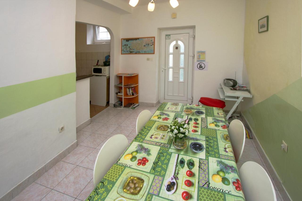 ספליט Guest House With Garden - Zuvan מראה חיצוני תמונה